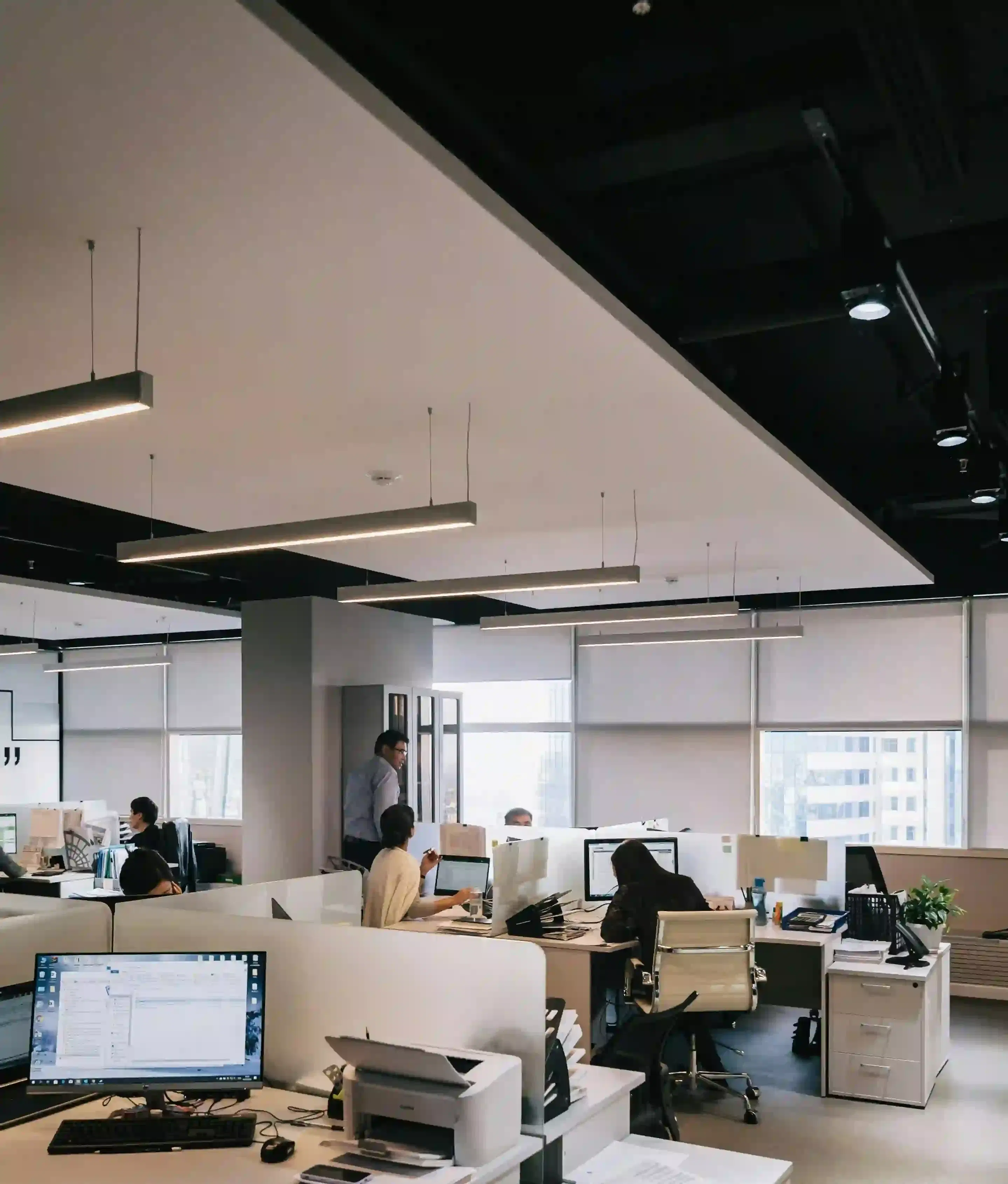 A Deep Dive into MBA Classes: What to Expect and How They Can Benefit You