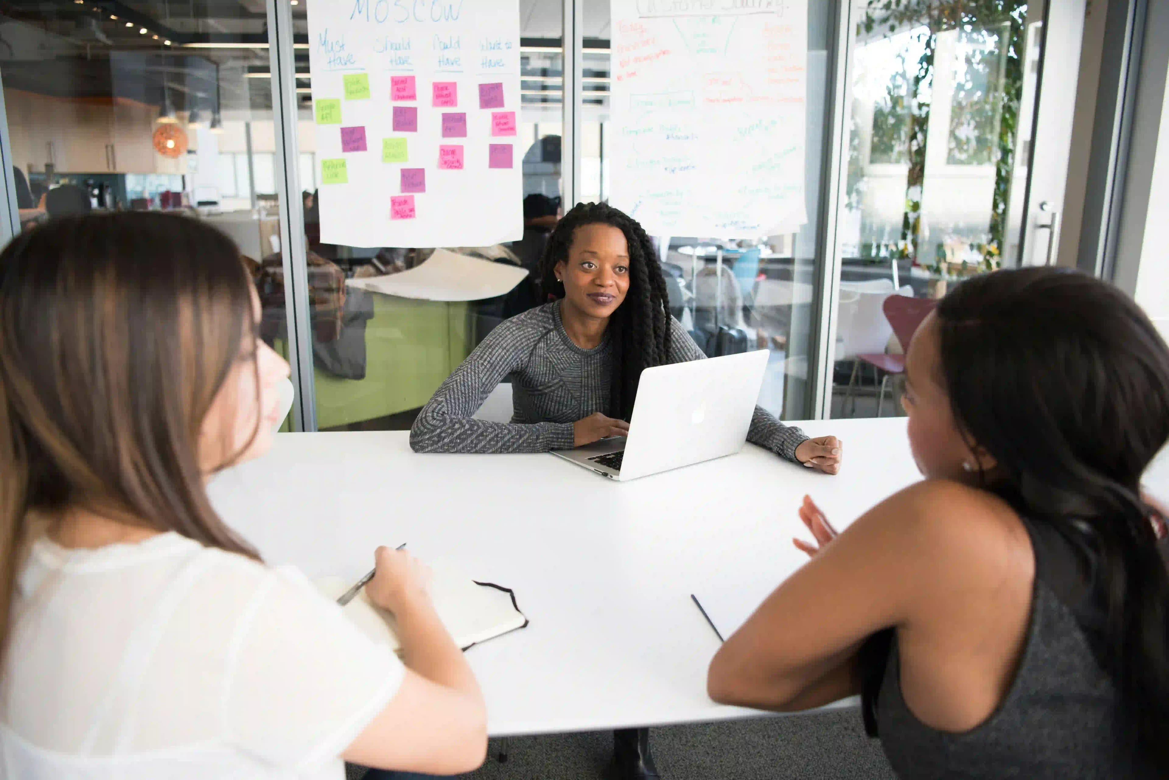 Your Comprehensive Guide to MBA Applications: What You Need to Know